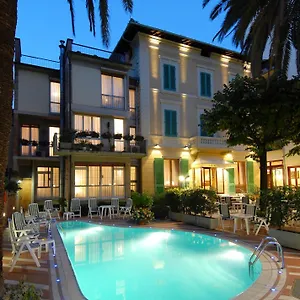 https://hotel-reale-montecatini-terme.it-tuscanyhotel.com